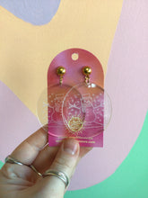 Load image into Gallery viewer, Holiday Earrings