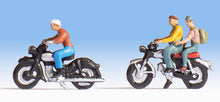 Load image into Gallery viewer, Noch 45904 TT Scale Motorcyclists/Motorbikers -- 3 Bikers &amp; 2 Motorcycles