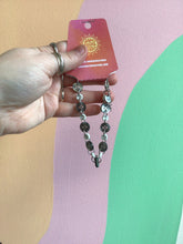 Load image into Gallery viewer, Button bracelet