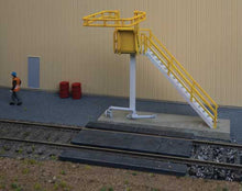 Load image into Gallery viewer, Walthers Cornerstone 933-4136 HO Scale Chemical Distributor -- Kit