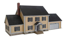 Load image into Gallery viewer, Walthers Cornerstone 933-4154 HO Scale Executive House -- Kit