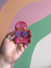 Load image into Gallery viewer, Spring Cutout Daisy Earrings