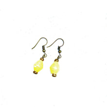 Load image into Gallery viewer, Paper Bead Earrings