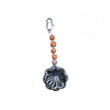 Load image into Gallery viewer, Fleri Aromatherapy Keychain
