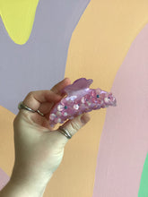 Load image into Gallery viewer, Appliqué Flower Hair Claws