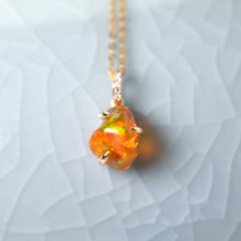 Load image into Gallery viewer, 1.84 ct Mexican Fire Opal &amp; Diamond Pendant Necklace 18K Yellow Gold