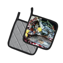 Load image into Gallery viewer, Fish and Beers from New Orleans Pot Holders - Set of 2 Decorative Kitchen Helpers | Made in the USA 1001PTHD