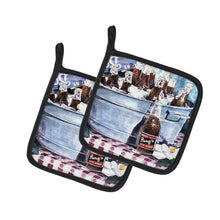 Load image into Gallery viewer, Barq's and old washtub Pot Holders - Set of 2 Decorative Kitchen Helpers | Made in the USA 1003PTHD