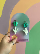 Load image into Gallery viewer, Anniversary Blooms