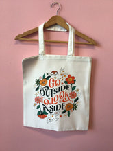 Load image into Gallery viewer, Colorful Graphic Print Tote bags
