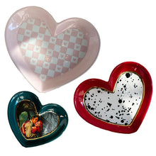 Load image into Gallery viewer, Set of Heart Dishes