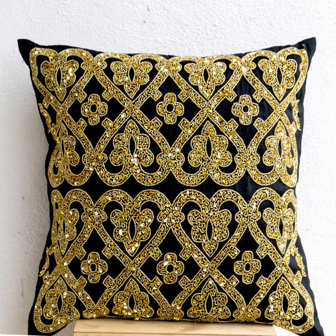 Floral Trellis Pillow Cover in Black and Gold
