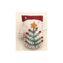 Load image into Gallery viewer, 2&quot; Felt White Mitten w/Green Tree Brooch