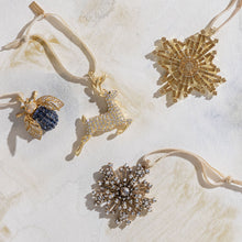 Load image into Gallery viewer, Sparkle snowflake hanging ornament boxed set