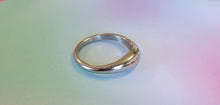 Load image into Gallery viewer, Simple Statement Titanium Ring