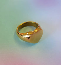 Load image into Gallery viewer, Chunky Heart Titanium Ring
