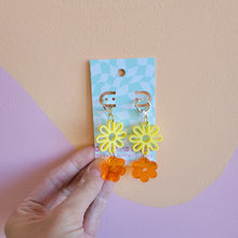 Load image into Gallery viewer, Dancing Daisies