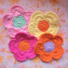 Load image into Gallery viewer, Crochet Daisy Coasters