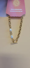 Load image into Gallery viewer, Titanium Circle Clasp Pearl Bracelet