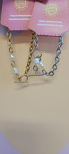 Load image into Gallery viewer, Titanium Circle Clasp Pearl Bracelet