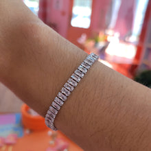 Load image into Gallery viewer, Titanium Toggle Clasp Gem Bracelet