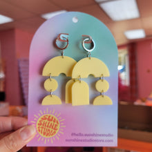 Load image into Gallery viewer, Bold Shaped Earrings
