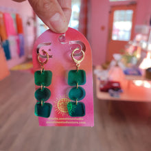 Load image into Gallery viewer, That Sunshine Show Earrings