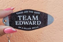 Load image into Gallery viewer, "Team Edward" Motel Keychain