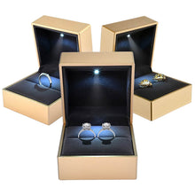 Load image into Gallery viewer, Yescom Engagement Ring Box with Light
