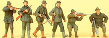 Load image into Gallery viewer, Preiser 10552 HO Scale Sports &amp; Recreation -- Hunters w/Rifles pkg(6)