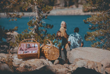 Load image into Gallery viewer, Barrel Picnic Basket