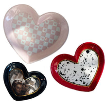 Load image into Gallery viewer, Set of Heart Dishes