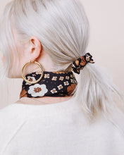 Load image into Gallery viewer, California Dreamin' - Convertible Scrunchie Tie