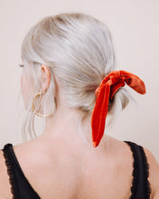 Load image into Gallery viewer, Velvet Sienna - Scrunchie Tie