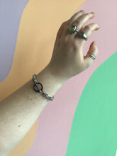 Load image into Gallery viewer, Dramatic Toggle Clasp Titanium Bracelet