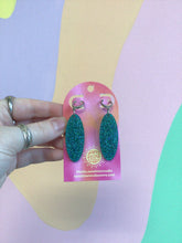 Load image into Gallery viewer, Classic Oval Earrings