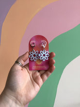 Load image into Gallery viewer, Spring Cutout Daisy Earrings