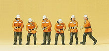 Load image into Gallery viewer, Preiser 10242 HO Scale Firemen -- In Action pkg(6)