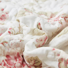 Load image into Gallery viewer, DaDa Bedding Set of 4-Pieces Dainty Cottage Floral Roses Quilted Cotton Dining Table Placemats 13” x 19” (3036)