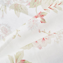 Load image into Gallery viewer, DaDa Bedding Set of 4-Pieces Hint of Mint Floral Cotton Dining Table Napkins 18&quot; x 18&quot; (3036)