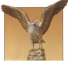 Load image into Gallery viewer, Preiser 47711 1/25 Scale Wild Animal Figures Eagle w/Wings Spread