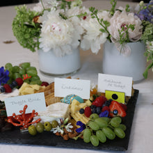 Load image into Gallery viewer, Jeweled shell placecard holders, set of two