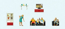 Load image into Gallery viewer, Preiser 10649 HO Scale Family Watching TV -- 5 Figures &amp; Living Room Furniture