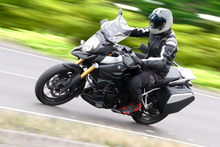 Load image into Gallery viewer, ARAI HELMETS, ARAI HELMETS Corsair-X Helmet - White - Large 0101-18502