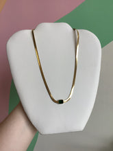 Load image into Gallery viewer, Flat Titanium Chain With Solitaire Gem