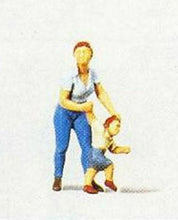 Load image into Gallery viewer, Preiser 28023 HO Scale Individual Figure - Pedestrians -- Mother w/Child