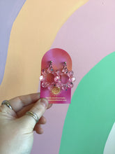 Load image into Gallery viewer, Happy Spring Daisy Earrings