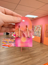 Load image into Gallery viewer, Puffy Star Earrings