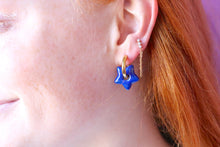 Load image into Gallery viewer, Titanium Puffy Star Earrings