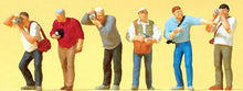 Load image into Gallery viewer, Preiser 10545 HO Scale Railfans w/Cameras -- pkg(6)